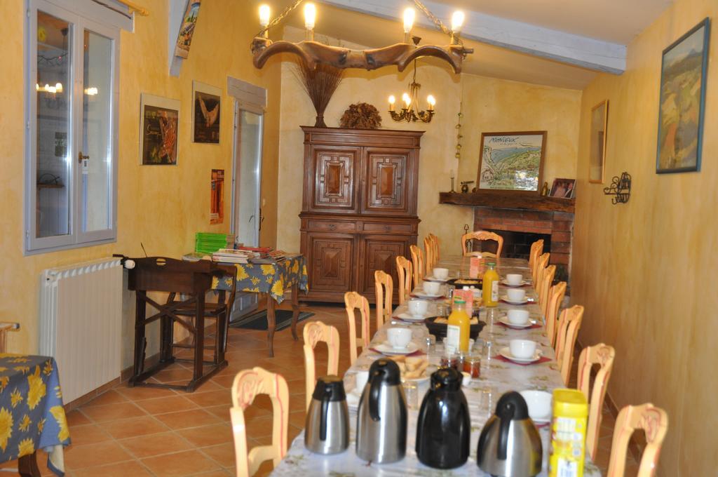 Le Petit Labouret Hotel Revest-du-Bion Exterior foto